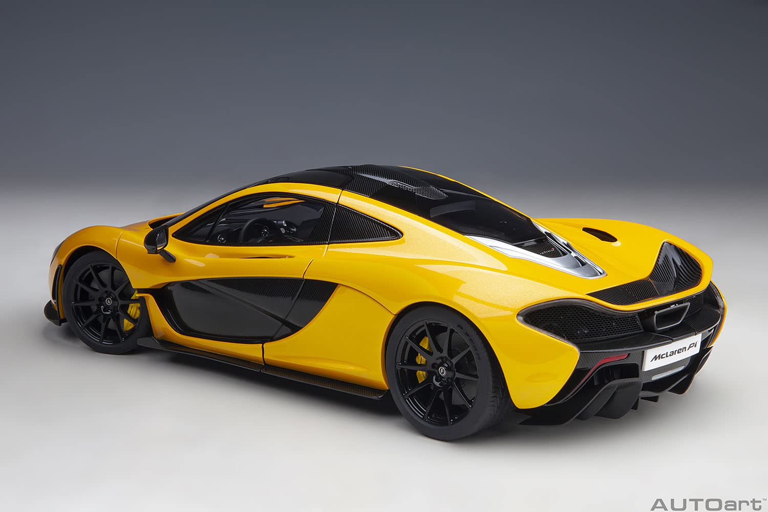 Autoart 1/18 McLaren P1 Yellow/Black & Yellow Seat- Japan Figure Store - #1 Bring To You The Best Japanese Goods