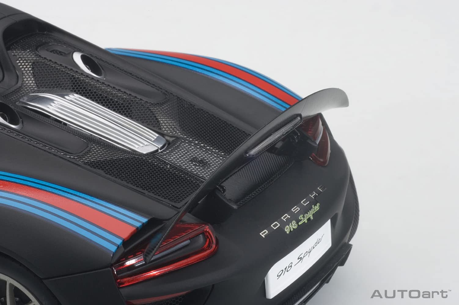 Autoart 1/18 Porsche 918 Spyder Beissach Pkg Black/Martini- Japan Figure Store - #1 Bring To You The Best Japanese Goods