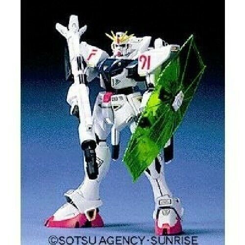 Bandai Gundam F91 1/100 Plastic Model Kit