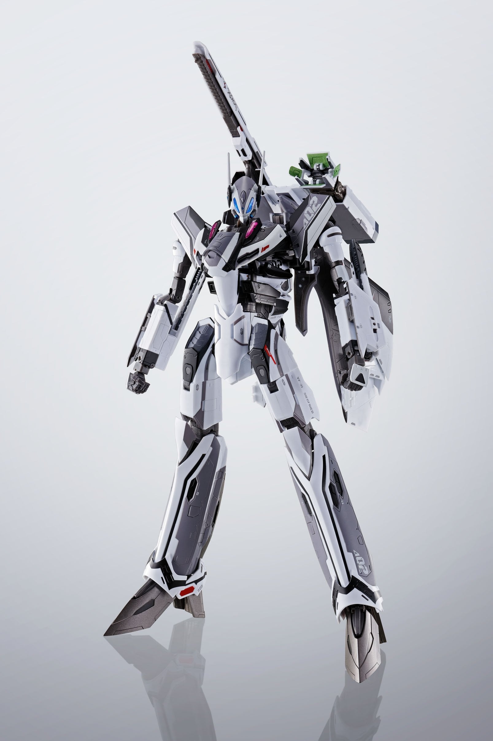 BANDAI Dx Chogokin Vf-31F Siegfried Movie Ver. Messer Ihlefeld / Hayate Immelmann Use Figure- Japan Figure Store - #1 Bring To You The Best Japanese Goods