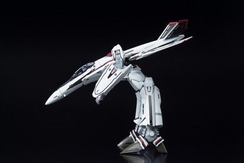 Dx Chogokin Macross F Vf-25f Messiah Valkyrie Alto Custom Action Figure Bandai- Japan Figure Store - #1 Bring To You The Best Japanese Goods