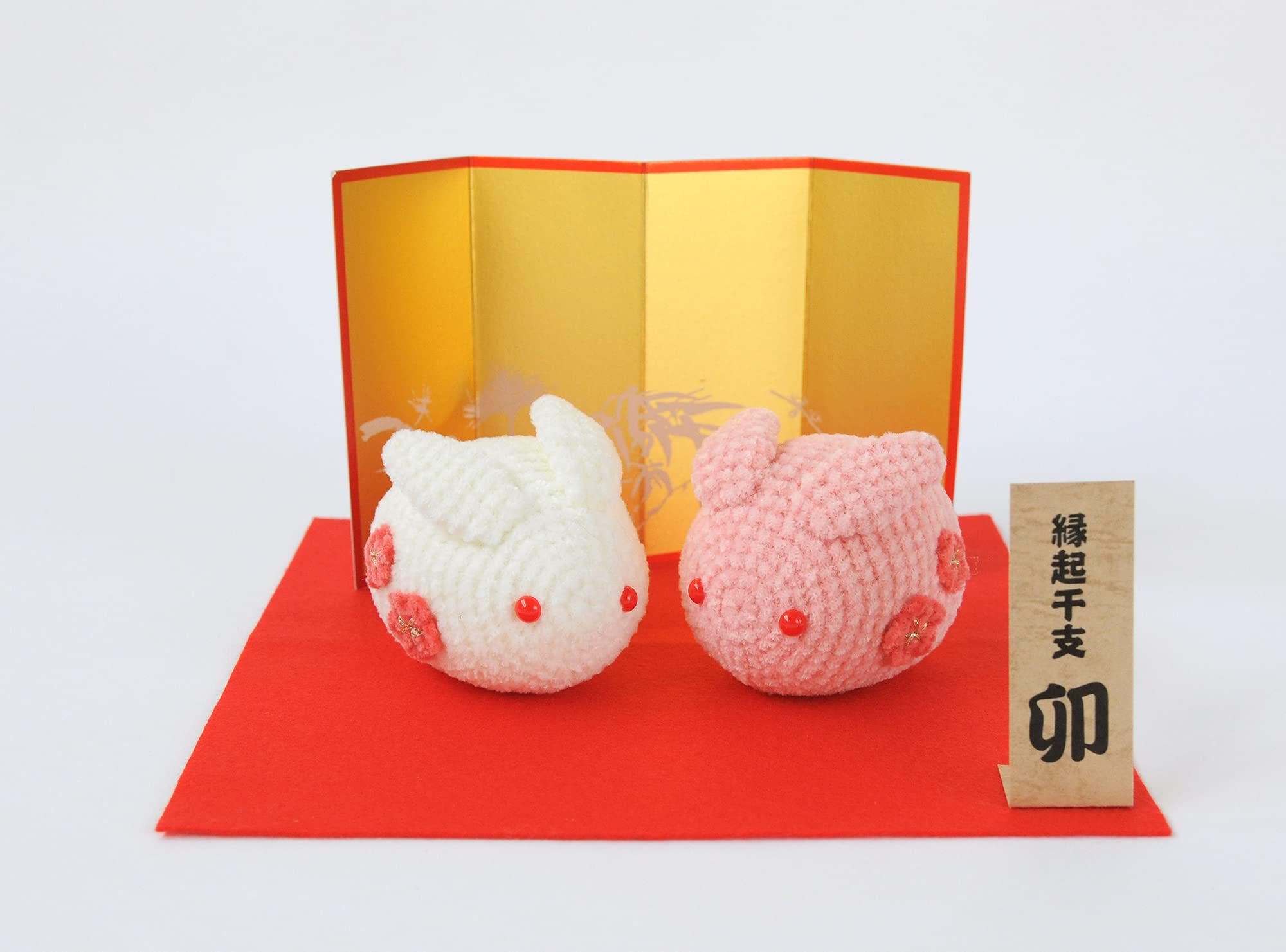 Hamanaka Zodiac Amigurumi Kit Red White Rabbit Japan H301-549- Japan Figure Store - #1 Bring To You The Best Japanese Goods