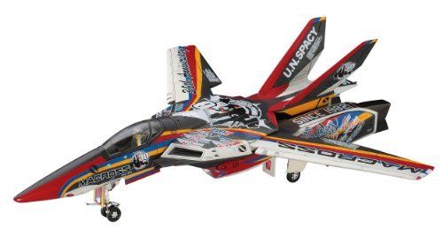 Hasegawa 1/72 Macross Vf-1j Valkyrie 30th Anniversary Color Model Kit Japan - Japan Figure