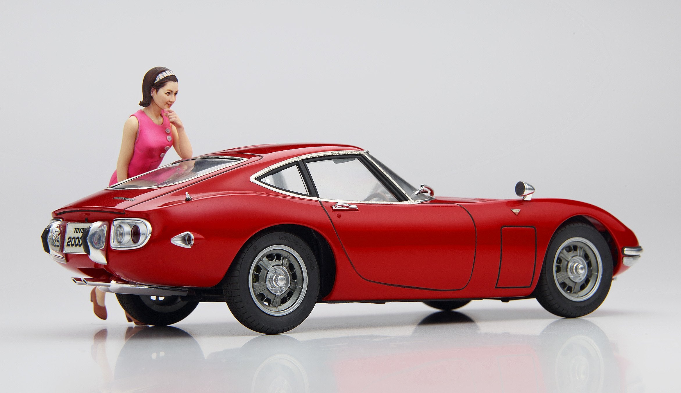 HASEGAWA Sp366 Toyota 2000 Gt W/ Girls Figure 1/24 Scale Kit Pre Order- Japan Figure Store - #1 Bring To You The Best Japanese Goods