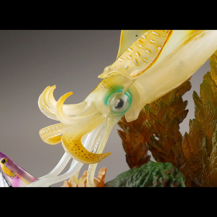 KAIYODO Strike Fantasy Sepioteuthis Lessoniana Figure- Japan Figure Store - #1 Bring To You The Best Japanese Goods