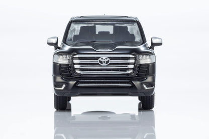 Kyosho 1/64 Toyota Land Cruiser 300 Black Finished- Japan Figure Store - #1 Bring To You The Best Japanese Goods