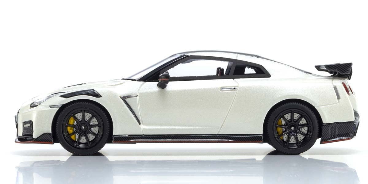 Kyosho 1/43 Nissan Gt-R Nismo 2022 KSR43108W (White)- Japan Figure Store - #1 Bring To You The Best Japanese Goods
