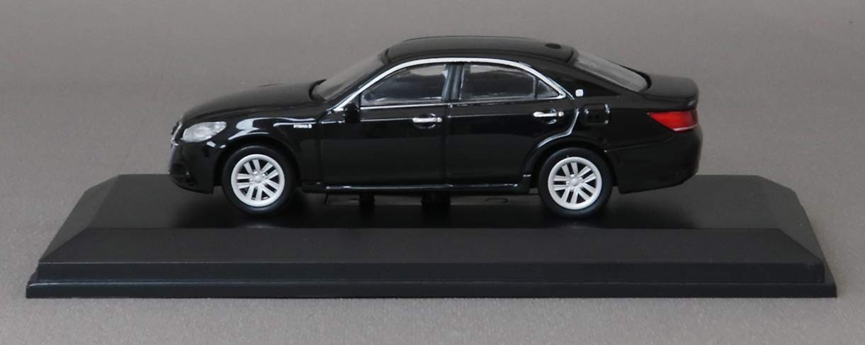 Kyosho Original 1/64 Toyota Crown Black Finished Product Limited Ks07042Crbk Scale Car Toys- Japan Figure Store - #1 Bring To You The Best Japanese Goods
