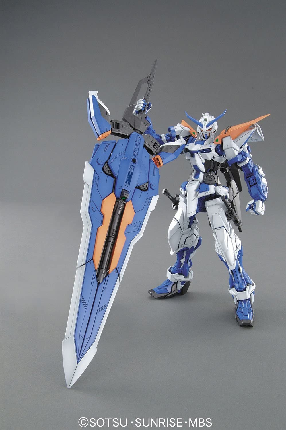 BANDAI Mg 609984 Gundam Astray Blue Frame Second Revise 1/100 Scale Kit- Japan Figure Store - #1 Bring To You The Best Japanese Goods