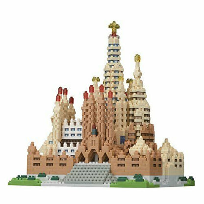 Nanoblock Sagrada Familia Deluxe Edition Nb028 - Japan Figure