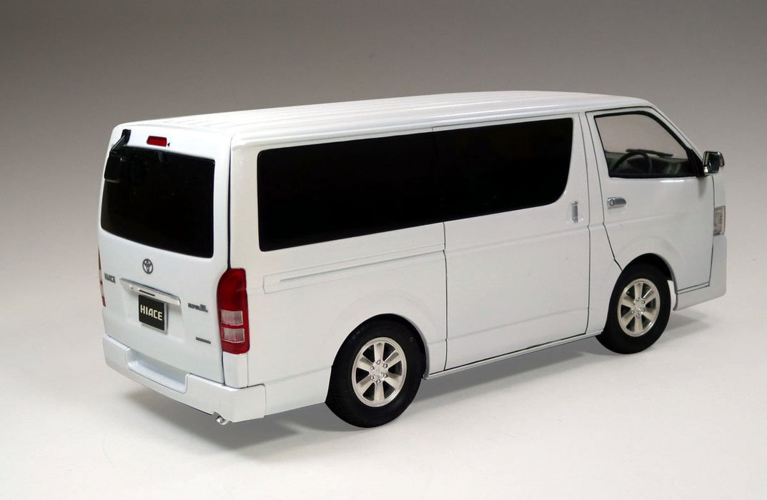 AOSHIMA - 50699 Toyota Hiace Super Gl - 200 2010 Model 1/24 Scale Kit- Japan Figure Store - #1 Bring To You The Best Japanese Goods