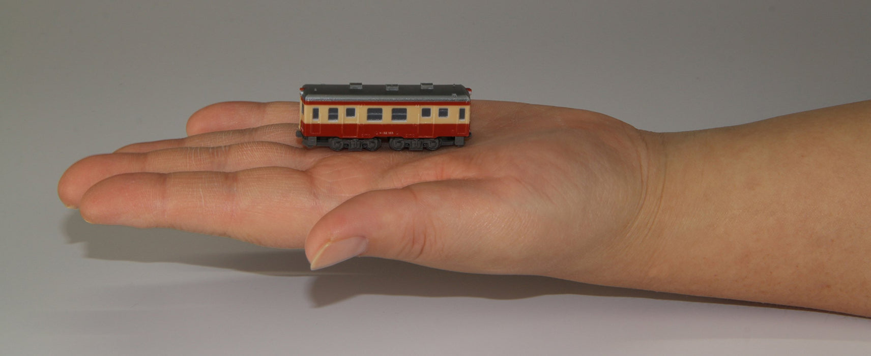 Rokuhan Z Gauge Z Shorty Kiha52 St002-1 Diesel Car- Japan Figure Store - #1 Bring To You The Best Japanese Goods
