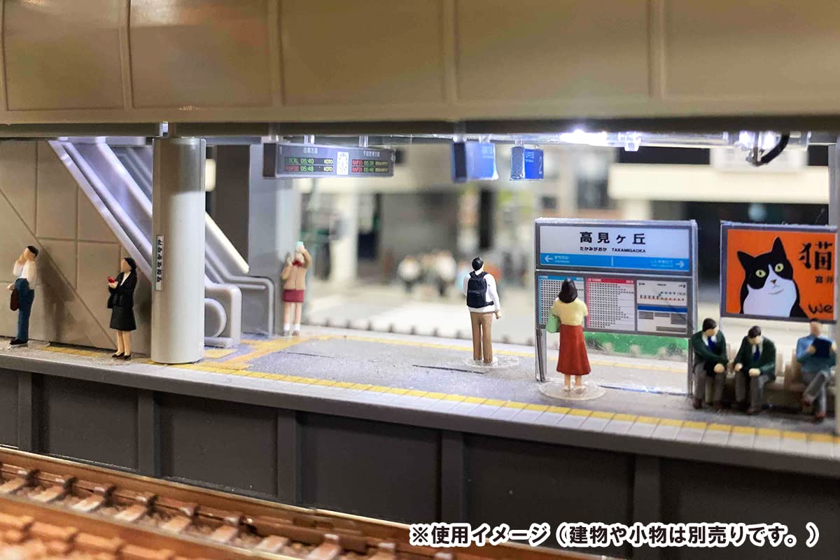 TOMYTEC Ningen 139 Model People 'People Looking At Their Smartphones' N Scale- Japan Figure Store - #1 Bring To You The Best Japanese Goods