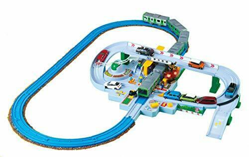 Takara Tomy Plarail Let's Play With Tomica! Railroad Crossing Set- Japan Figure Store - #1 Bring To You The Best Japanese Goods