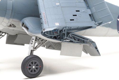 Tamiya 1/32 Vought F4u-1 Corsair Bird Cage Model Kit- Japan Figure Store - #1 Bring To You The Best Japanese Goods