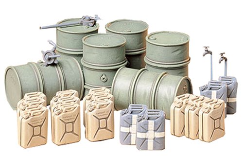 Tamiya 1/35 German Fuel Drum Set Model Kit - Japan Figure