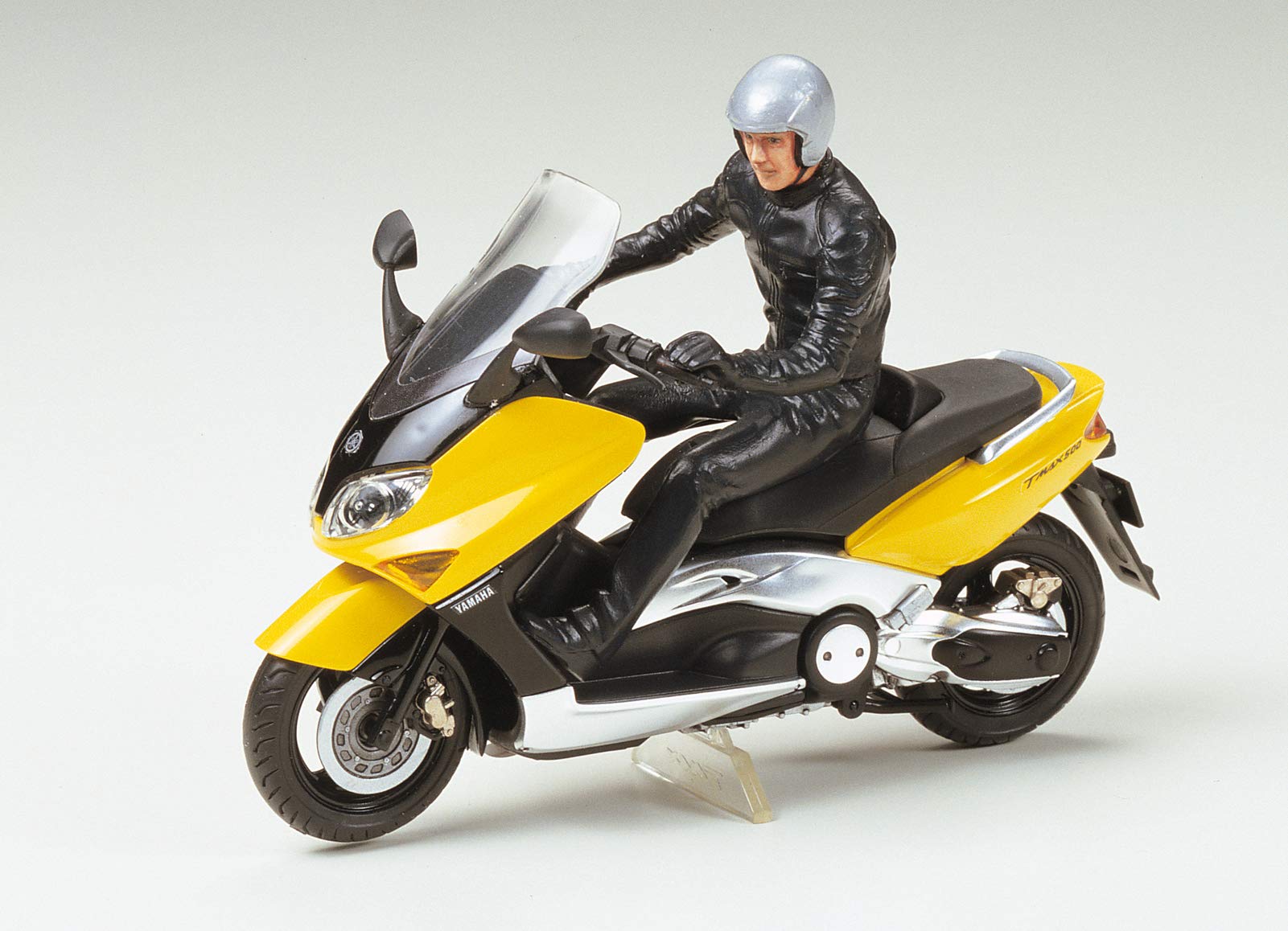TAMIYA - 24256 Yamaha Tmax W/Rider Figure 1/24 Scale Kit- Japan Figure Store - #1 Bring To You The Best Japanese Goods