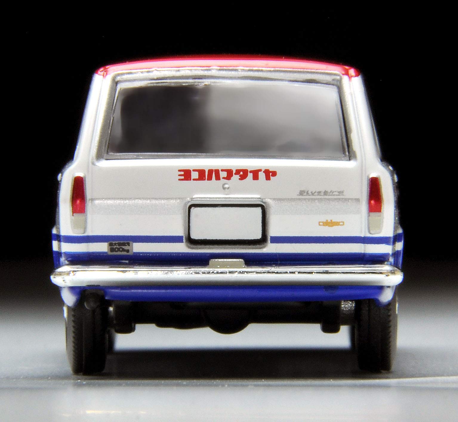 Tomica Limited Vintage 1/64 Lv-81D Datsun Bluebird Van Yokohama Tire 68yr Tomytec- Japan Figure Store - #1 Bring To You The Best Japanese Goods